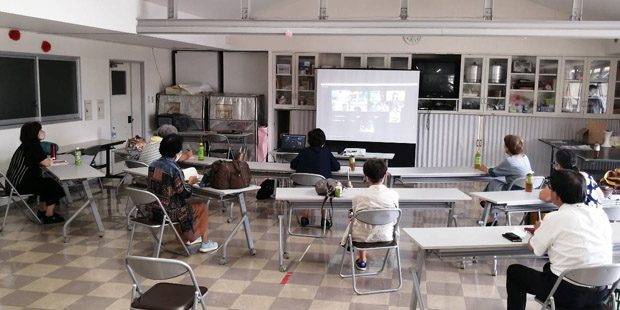 コープ川内店でのサテライト会場の様子
