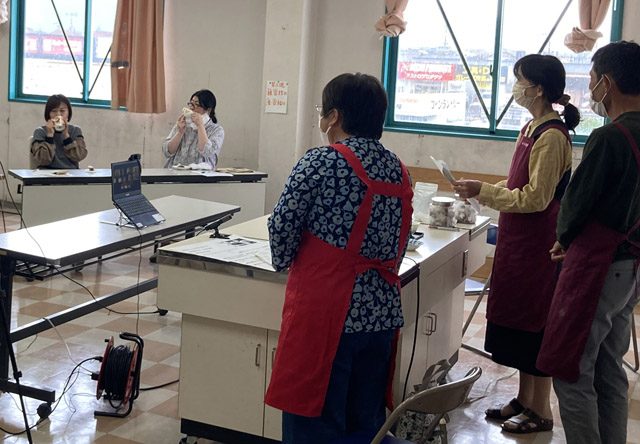 中継スタジオのコープかのや店