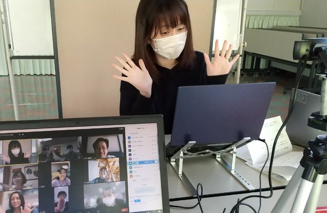 学習会はコープ谷山店で司会進行しました