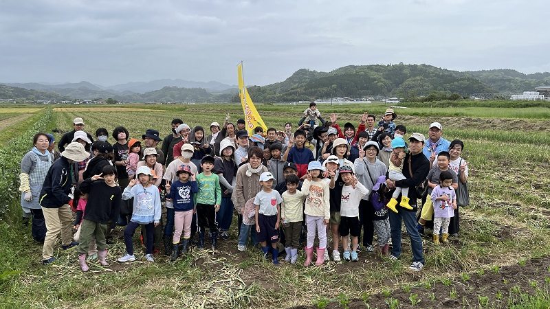 野菜BOX交流会～産直玉ねぎ収穫体験～を行いました。